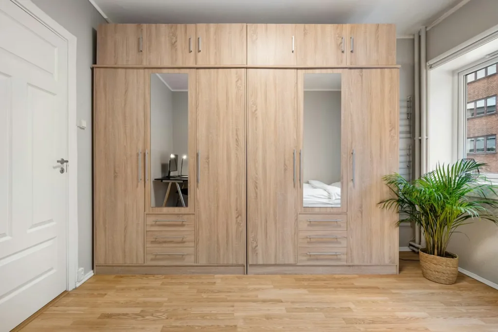 Ivy 3 Door Wardrobe