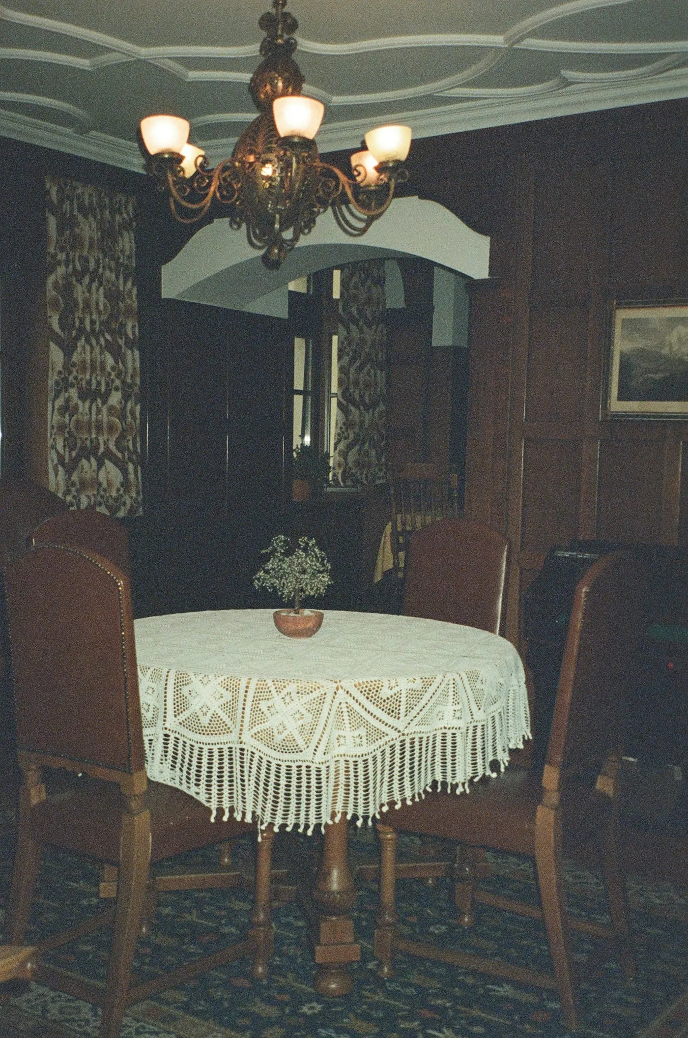 Izmir Turkish Dining Set styled in a room