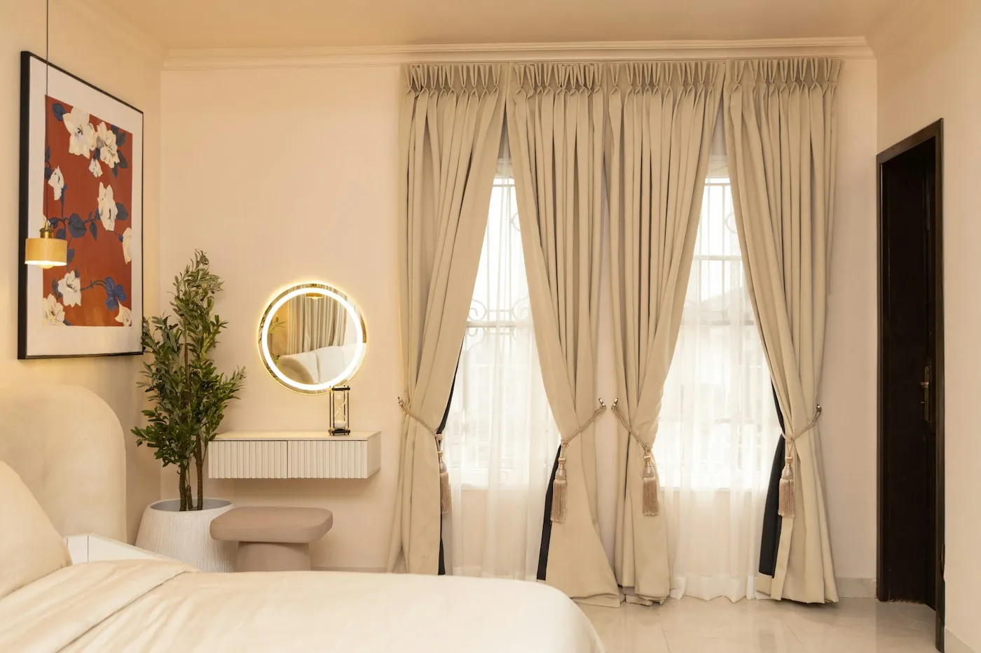 Kensington Dressing Table & Mirror styled in a room