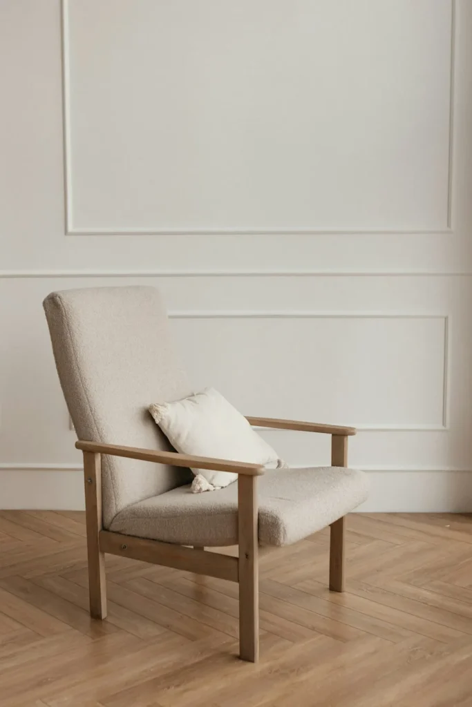 Nova Boucle Dining Chair