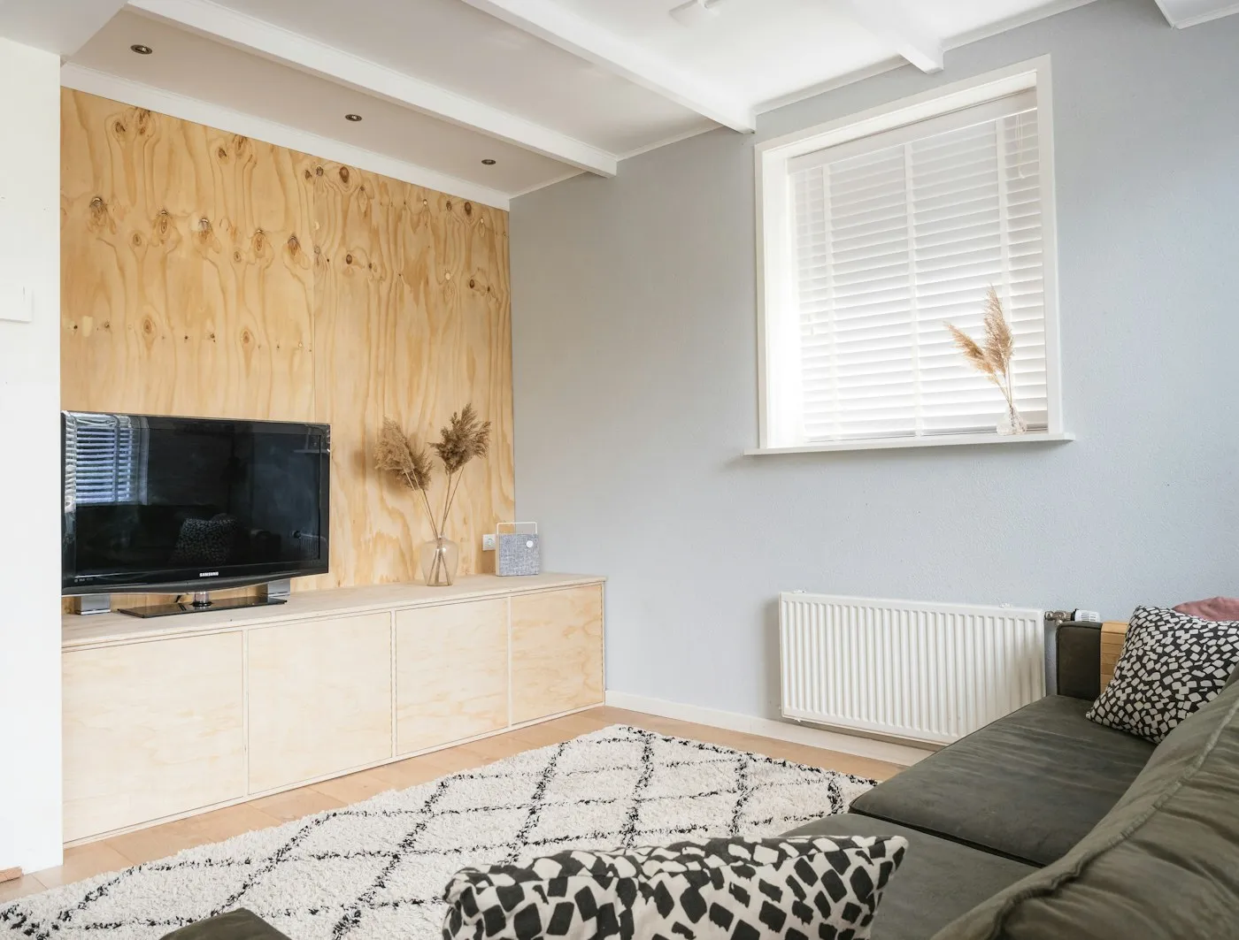 Regent TV Unit